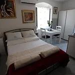 Golden Gate Dream Πανσιόν 3*