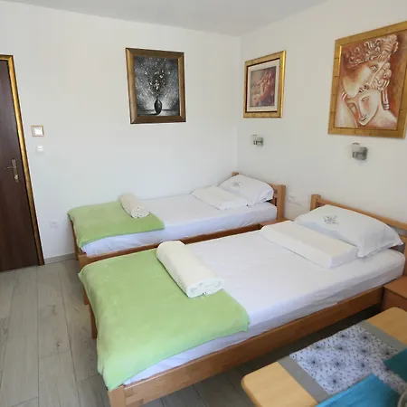 Golden Gate Dream Guest house 3*