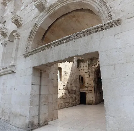 Πανσιόν Golden Gate Dream 3*