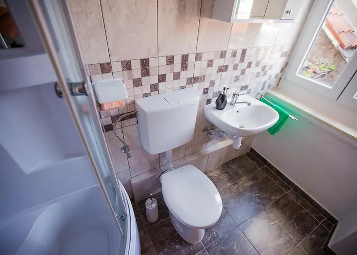 Πανσιόν Golden Gate Dream 3*